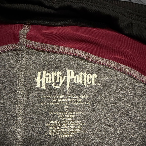 Harry Potter Quidditch Gray Leggings - Picture 5 of 5